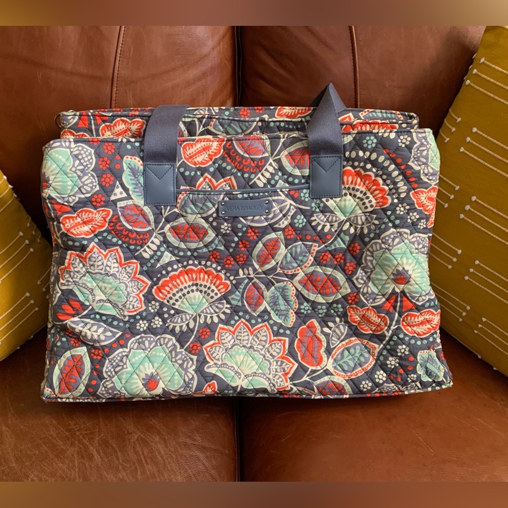 Vera Bradley - Grand Traveler - Nomadic Floral